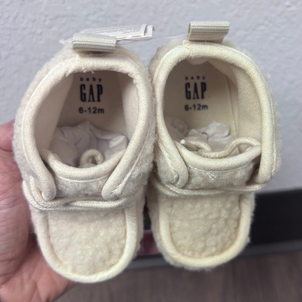 NWT GAP Baby 6-12 mo Cloud Soft Baby Walker Shoes in Cream - Picture 6 of 7